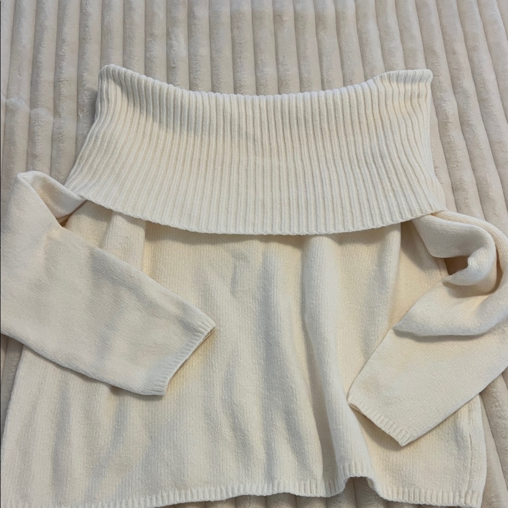 Old Navy Off-Shoulder Sweater in Cream